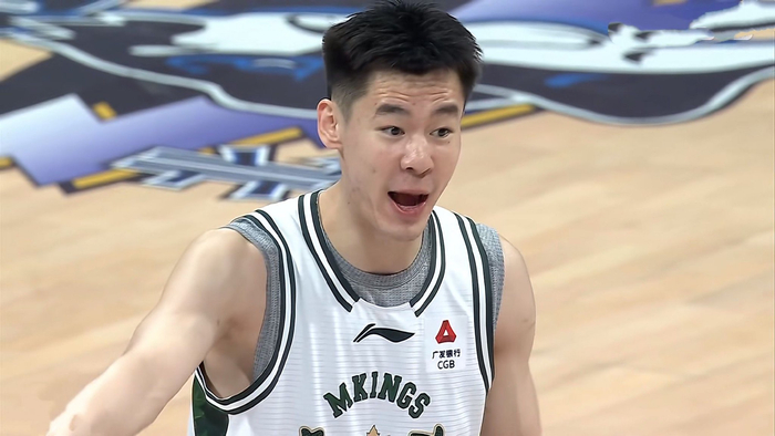北京男篮逆转南京男篮 杰曼砍36分助队登顶