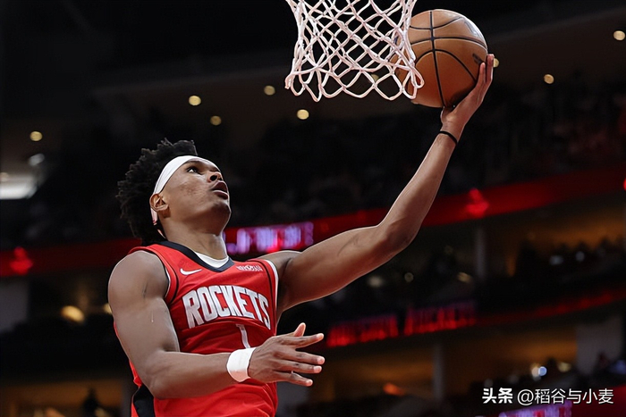 火箭大胜爵士豪取四连胜 阿门全面爆发助队登顶