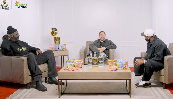 韦德预测詹姆斯或再战两年引热议